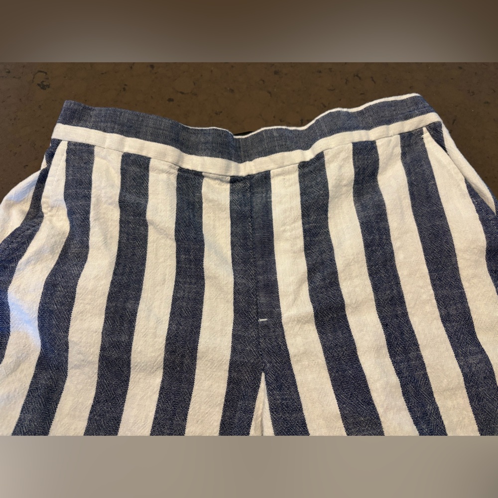 Women's Banana Republic Wide Legged Pants - Picture 8 of 8